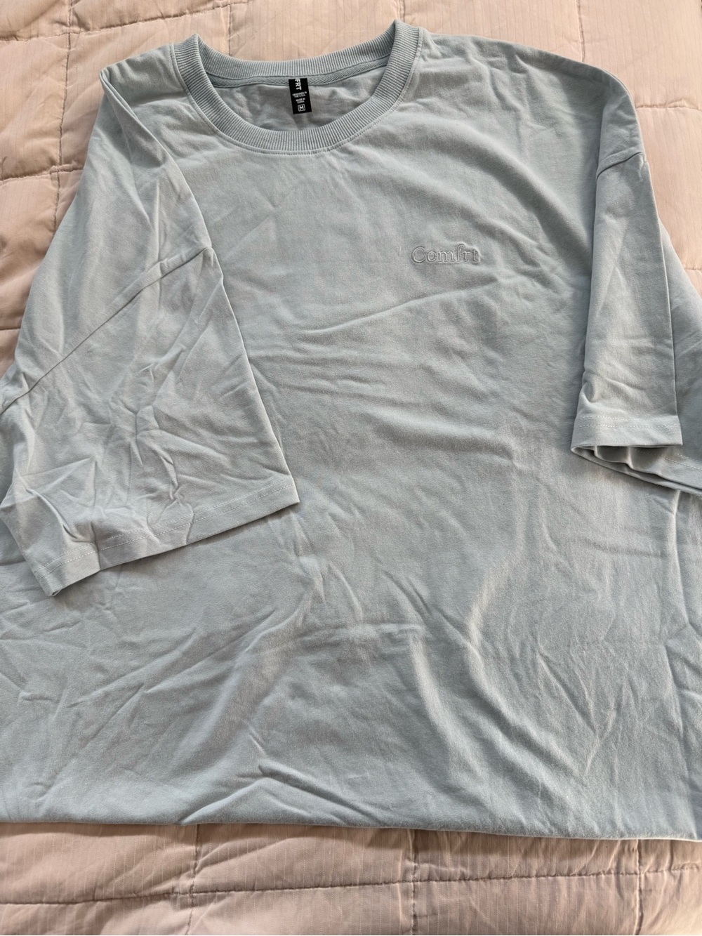 Comfrt Brand oversized Tee in Skylight /Med
